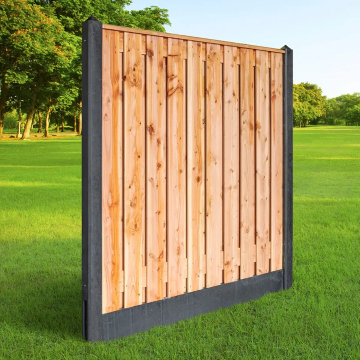 Houten schutting in de tuin - een keuze tussen Douglas, Grenen en Redwood
