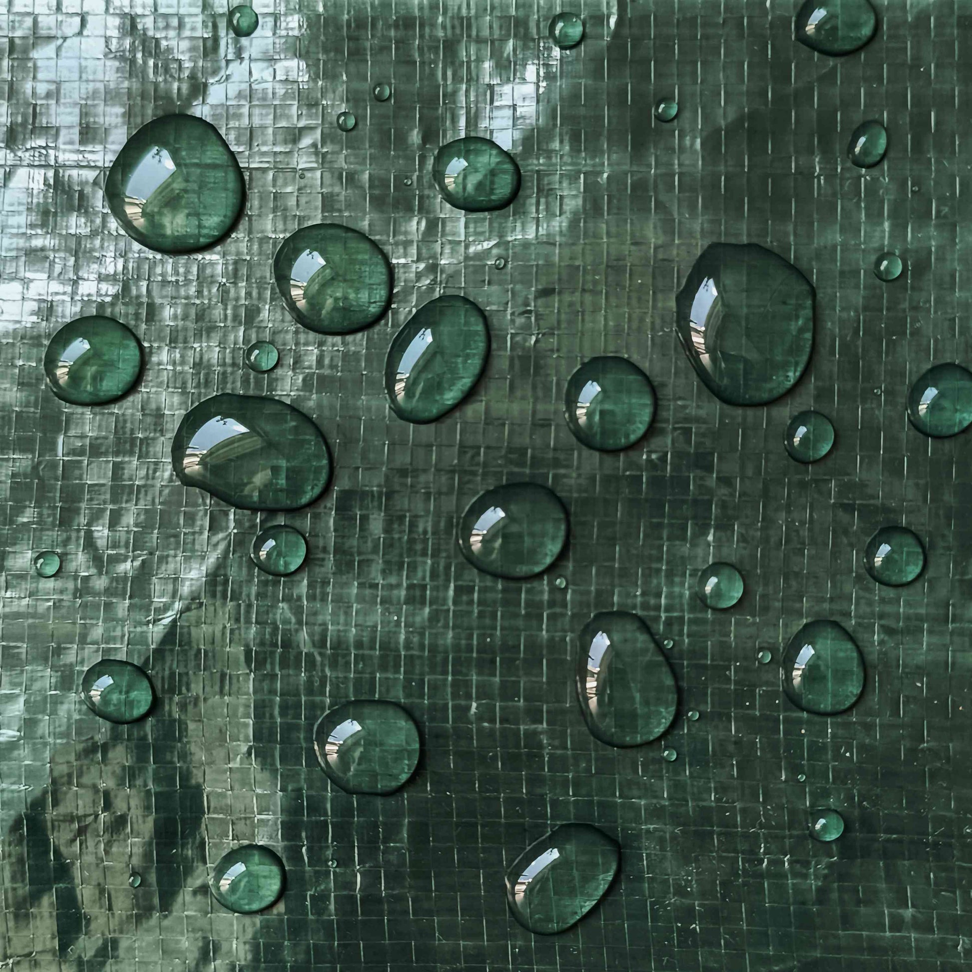 Beschermhoes Domarex KOKON TRIGO detail waterdicht materiaal, waterdruppels