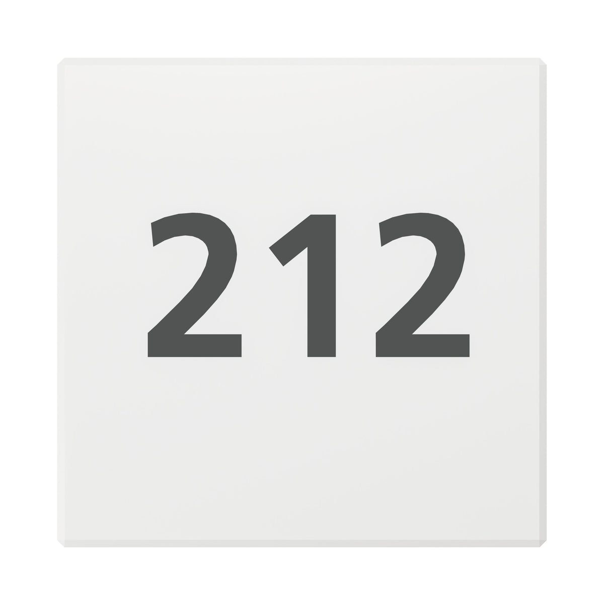 Close-up van het lichtvlak van de EGLO Cornale met huisnummer "212"