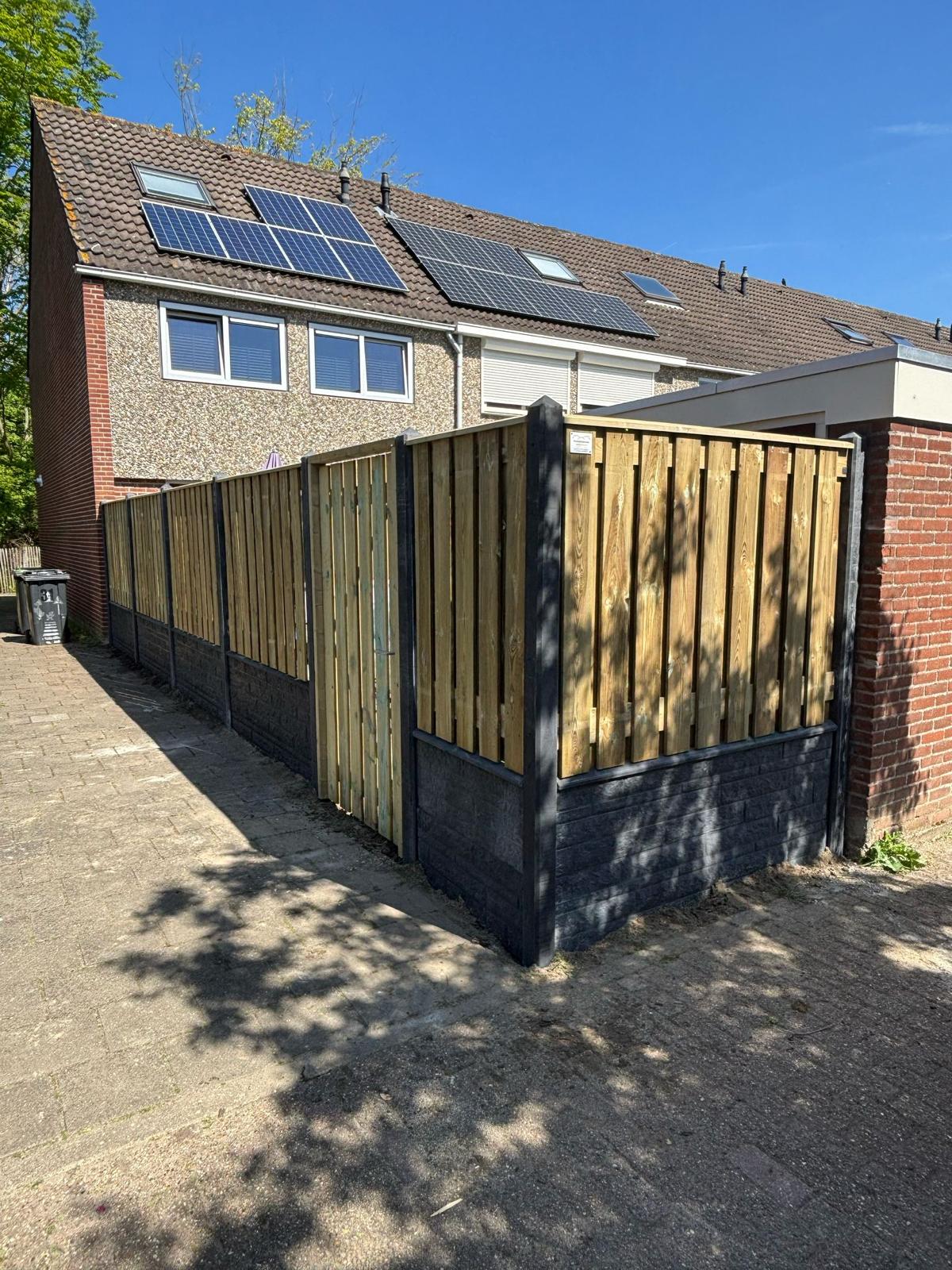 Grenenschuttingdubbeleonderplaatsteenmotief