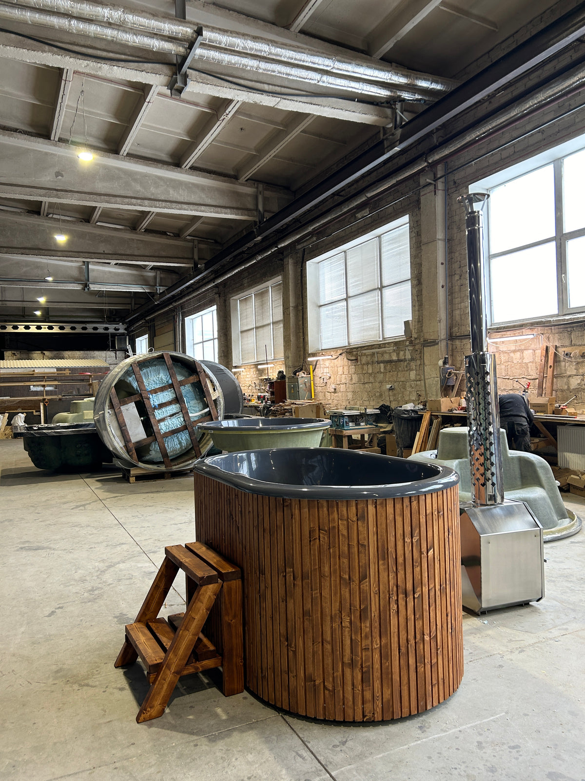 Hot Tub - Maudis 3D Granite Ofuro met externe kachel | 119x188 cm houtgestookt voor 2 personen