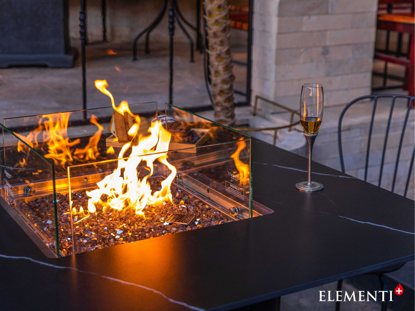 Elementi Brugge gastafel bulgaria zwart terras avond lifestyle 2