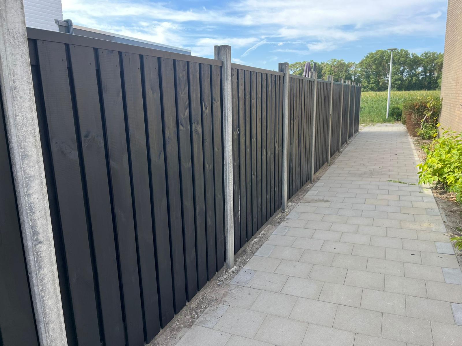 Complete Zwarte Hout Wit-grijs Beton Schutting pakket - START PAKKET