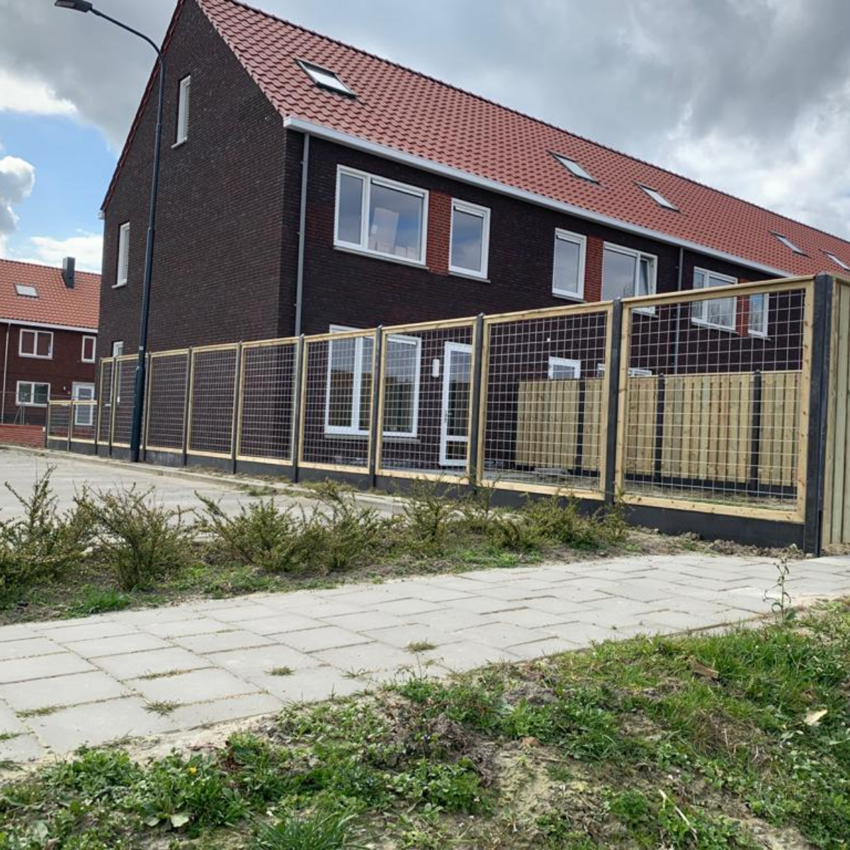 Complete Trellis Grenen Hout Beton Schutting pakket